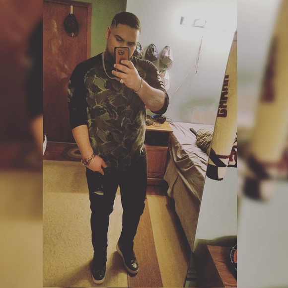 Meet your Posher, Kevin - Picture 1 of 1